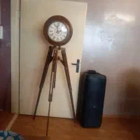 ساعت ایستاده قابل تنظیم