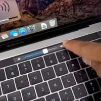 مک بوک پرو ۲۰۲۰ تاج بار|رایانه همراه|اصفهان, سپاهان‌شهر|دیوار