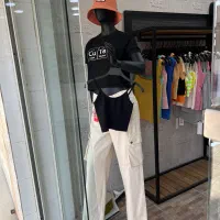 فروش یک عدد مانکن زنونه و دو عدد رگال ایستاده