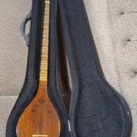 سه تار به همراه کتاب