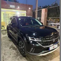 راننده شخصی هستم با خودرو شاسی مشکی مدل بالا