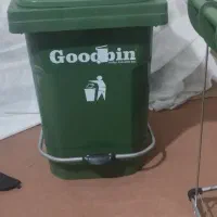 سطل آشغالی سالم در حد نو