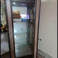 ویترین 4طبقه آیینه دار قدی درحدنو معاوضه با پرنده|بوفه، ویترین، کنسول|اصفهان, قائمیه|دیوار