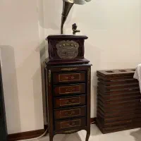 گرامافون کلاسیک با میز چوبی ۵ کشو