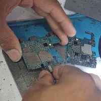 موبایل و گوشی شکسته یا برد سوخته