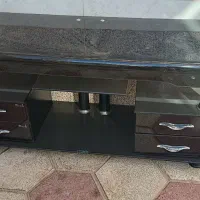 میز شیشه ای تلوزیون