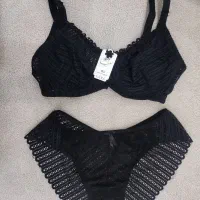 لباس زیر زنانه|لباس|پرند, فاز ۶|دیوار