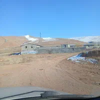 فروش گاوداری بر جاده خواجه ورزقان ۷۰۰۰ متری