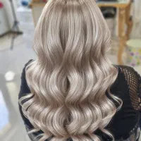 اتاق و میز ناخن و میز مژه اجاره داده میشود
