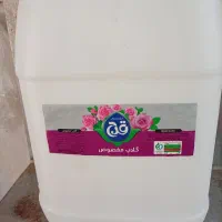 گالن 20لیتری جای گلاب.|ظروف نگهدارنده، پلاستیکی، یک‌بارمصرف|ملایر, |دیوار