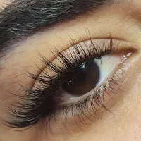 آموزش و خدمات کاشت و اکستنشن مژه،لیفت ابرو و مژه