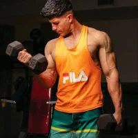 مشاور ورزشی