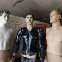 مانکن مردانه سالم