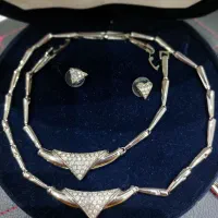 سرویس تیتانیوم