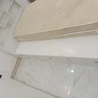 یک عدد تخت تک نفره عرض 120 و دوعدد تشک تک نفره