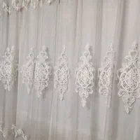 پرده زبرا کاملا سالم ویک عدد پرده پذیرایی|پرده، رانر، رومیزی|تهران, مرزداران|دیوار