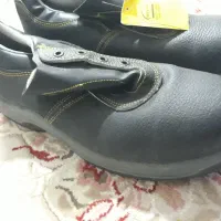 کفش ایمنی درجه یک|کیف، کفش، کمربند|شاهینشهر, حافظ شمالی|دیوار