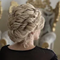 خدمات تخصصی شنیون فقط 300|خدمات آرایشگری و زیبایی|الوند, |دیوار