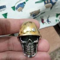 انگشتر اسکلت