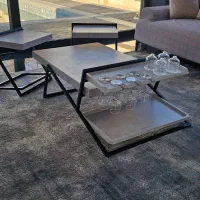 میز جلو مبلی دورینو و دو عدد عسلی همه با هم‌