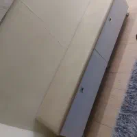 نیمکت، تابوره، میز پذیرش