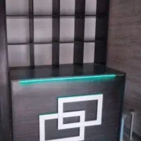 ویترین قفسه طبقه ای و میز پیشخوان|بوفه، ویترین، کنسول|ماهدشت, |دیوار