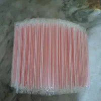 ۱۵۰۰عدد نی سالم بسته بندی شده