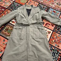 بارونی|لباس|ری, سیزده آبان|دیوار