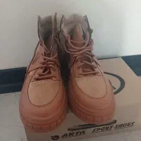 بوت|کیف، کفش، کمربند|شهرکرد, |دیوار