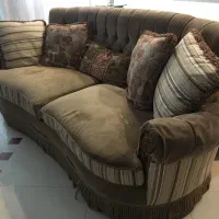 کاناپه امریکایی به همراه میز جلومبلی