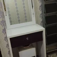 میز آرایش خاص وزیبا