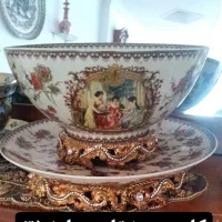 کاسه وبشقاب پایه دار بزرگ