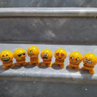 ایموجی فنری