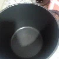 قابلمه چدن بزرگ درحده نو با کتری برقی نونو|ظروف پخت‌وپز|کرج, اخترآباد|دیوار