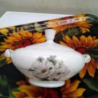 ظروف قدیمی فنجان نعلبکی قندان چینی پیاله نو|ظروف سرو و پذیرایی|تهران, امام حسین|دیوار