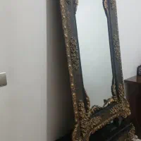 میز آرایشی بسیار نویی هست