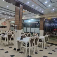 شاگرد برای کار درغذاخوری