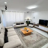 نیایش ۲۰۰ متر ویو دار تراس قابل چیدمان