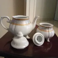 قوری وقندان بسیار زیبا|قوری، کتری، قهوهساز دستی|تهران, قیطریه|دیوار