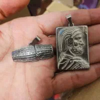 اکسسوری و پلاک و گردنبند و زنجیر