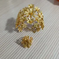 دستبند النگویی و انگشتر طرح طلا