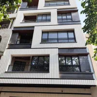 اپارتمان ۲۰۰ متری واقع در اندرزگو