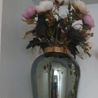 گلدون با گل
