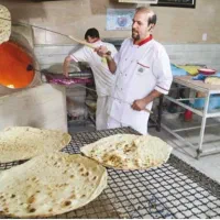 کار در نانوایی برای شاطری با وردنه برقی