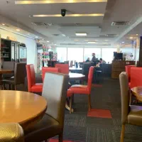 100-متر-تجاری-با-حیاط-مستقل-کاج-سروشرقی