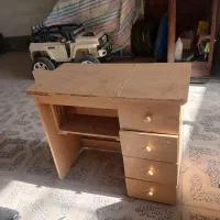 میز چرخ خیاطی بدون صندلی