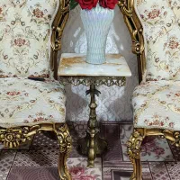 میز کنارسالنی