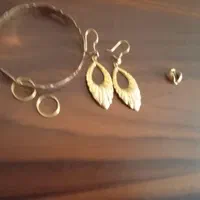 سه جفت گوشواره و یک النگو باهم فروش میرود|جواهرات|اصفهان, هفتون|دیوار