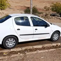 پژو ۲۰۶اس دی v8