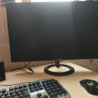 مانیتور و موس و کیبورد و اسپیکر